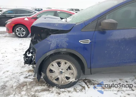 2014 Ford Escape S from USA, damaged, VIN 1FMCU0F7XEUB29736